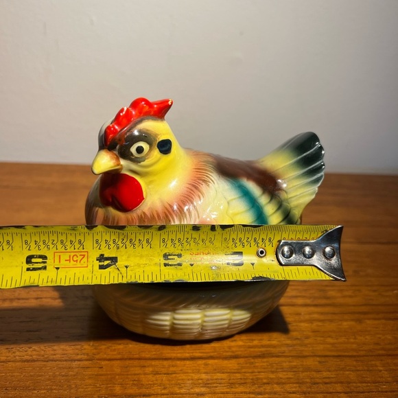Hen on nest with salt and pepper shakers Vintage Japan Read - Picture 8 of 11